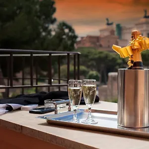 https://hotel-romano-rome.it-romehotels.com